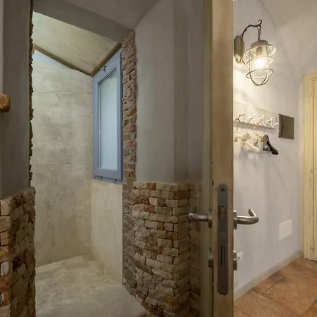 ゲストハウス Dimoras Stone オルビア