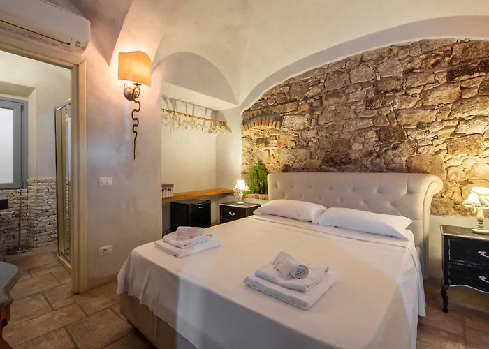 Guest house Dimoras Stone 3*